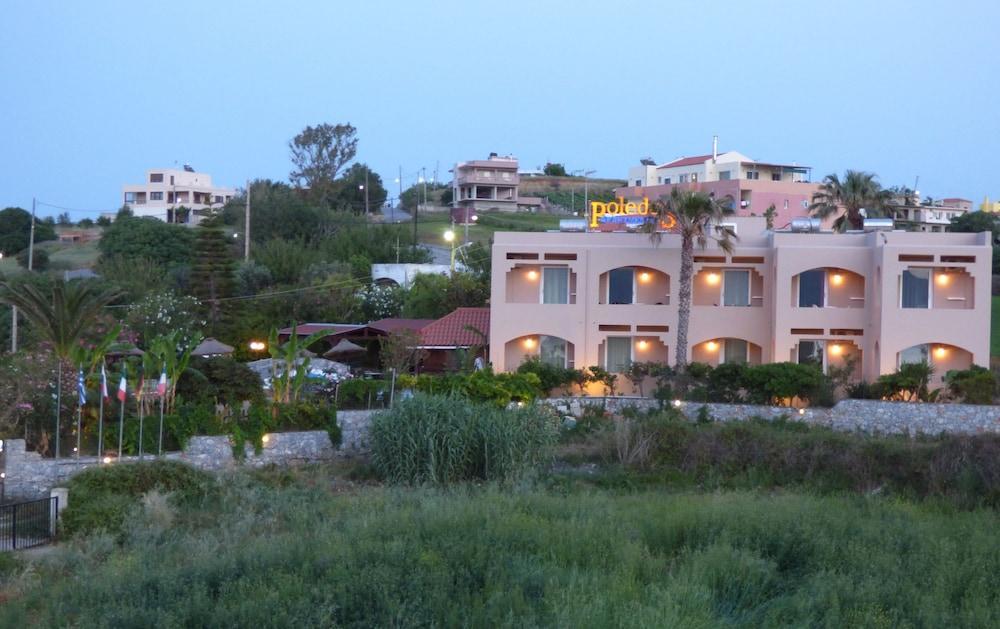 Poledas Apartments 게오르기우폴리스 외부 사진